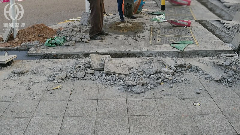 深圳南湾临街店面监控安装,镜头清洁与保养