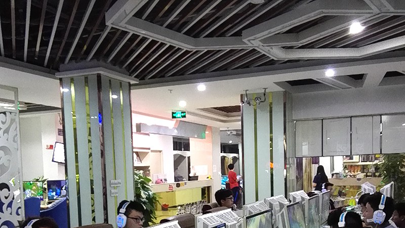 深圳西丽园区监控安装，画面偏暗怎么排查