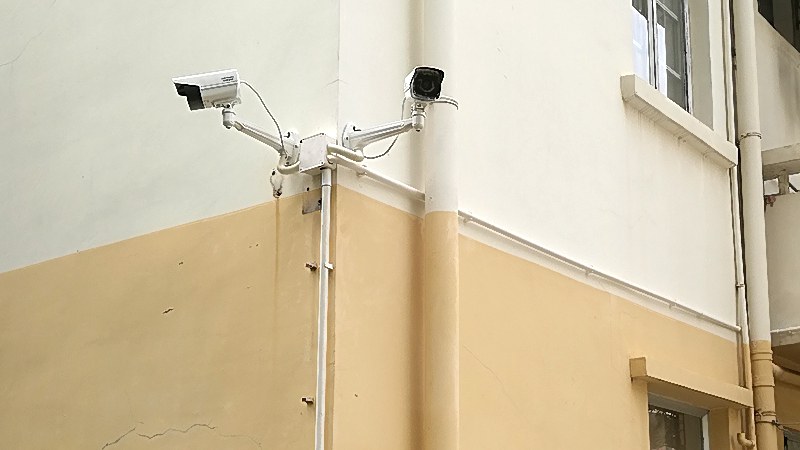 深圳坂田总部办公监控安装（商铺），防雷与防潮怎么做