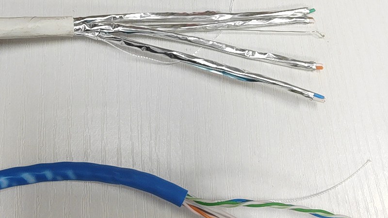 深圳宝安冷链仓网络布线，桥架与穿管怎么选