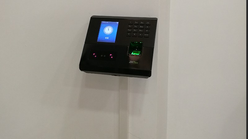 深圳福永冷链仓门禁安装，电锁选型怎么定
