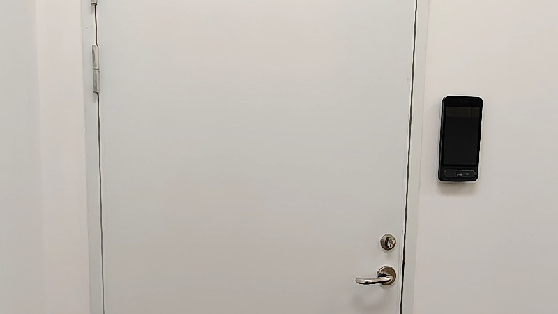 深圳福永冷链仓门禁安装，备用电源怎么接