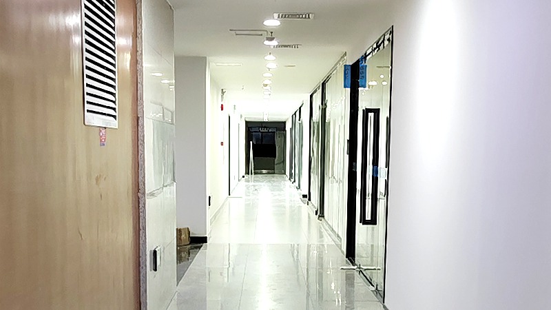 深圳写字楼网络布线，工位点位与桥架走向，综合布线施工要点