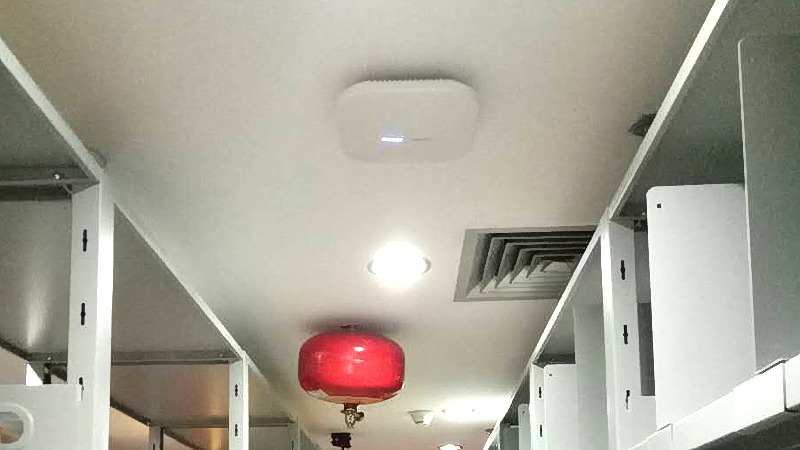 深圳企业网络布线，机柜理线怎么做，配线架与标签管理