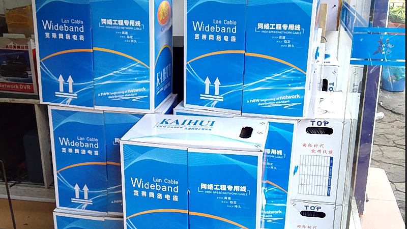 深圳办公室强弱电分离施工，线槽桥架走向规划要点，安防系统工程