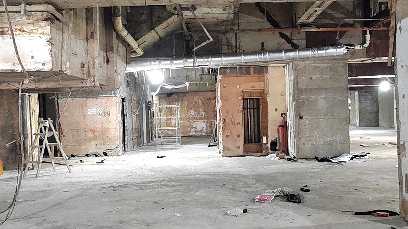 深圳弱电桥架安装施工，材质选择与接地处理要点，机房建设工程