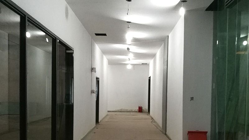 深圳弱电工程现场安全管理，带电作业注意什么，弱电工程外包