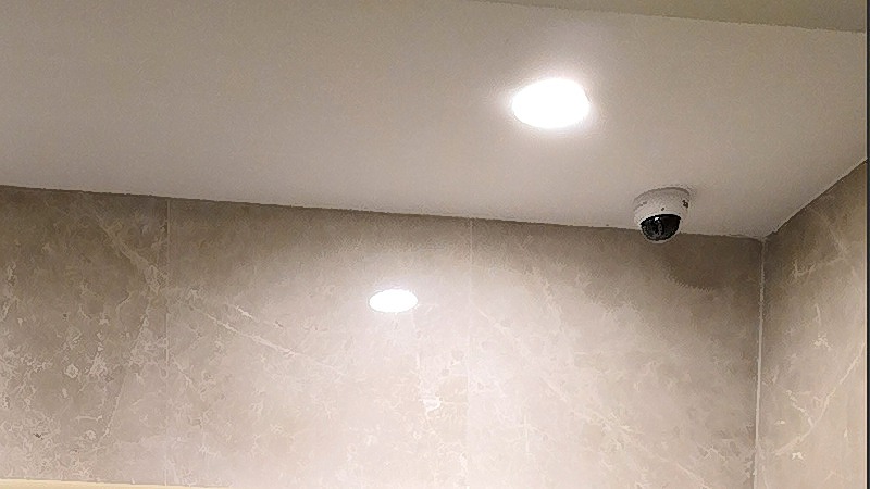 深圳宝安松岗塑胶原料仓监控安装，堆垛与叉车场景要点，监控系统安装